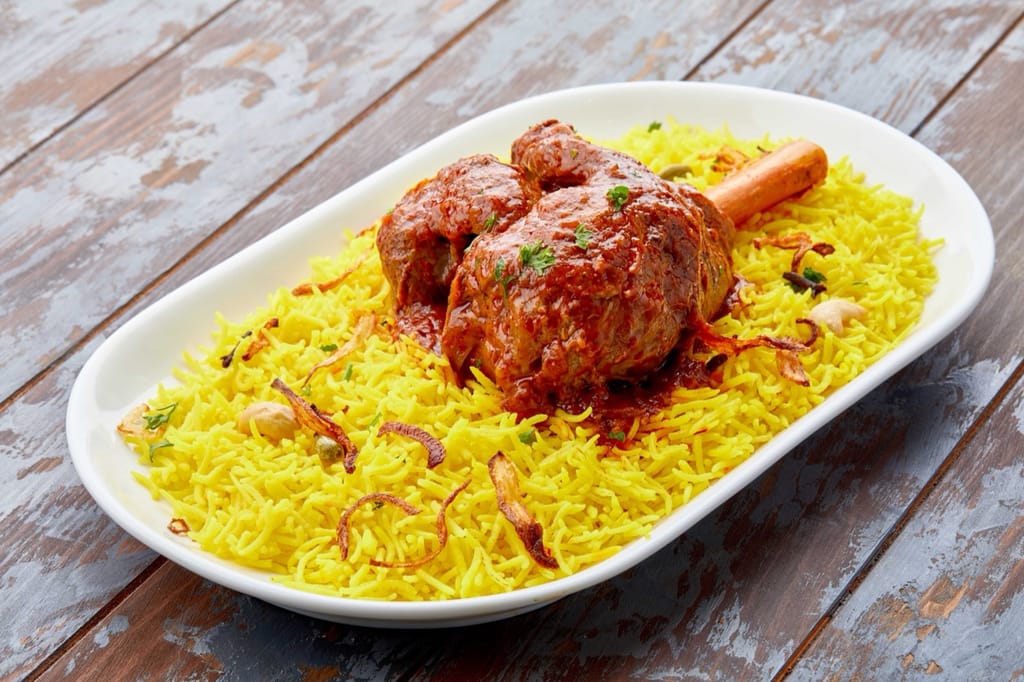غوزي لحم